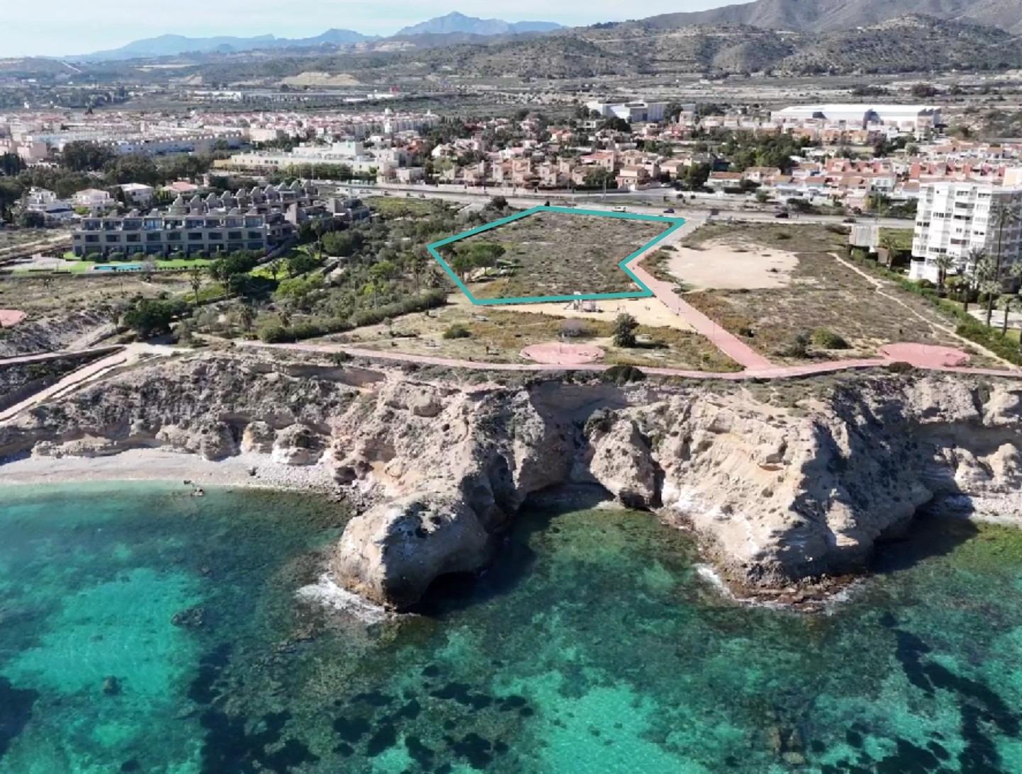 Ekskluzywne domy w pierwszej linii plaży w El Campello na Costa Blanca